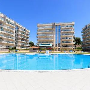uhc-larimar-family-complex.catalonia-hotels.com/